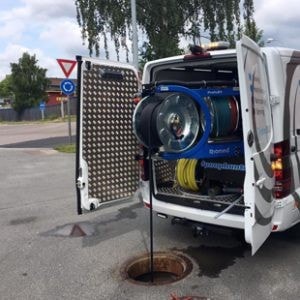 Rioned ProfiJet — deployed at a manhole on site