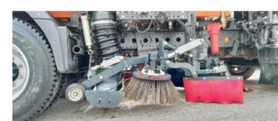 Esman S6T — brush and suction nozzle detail